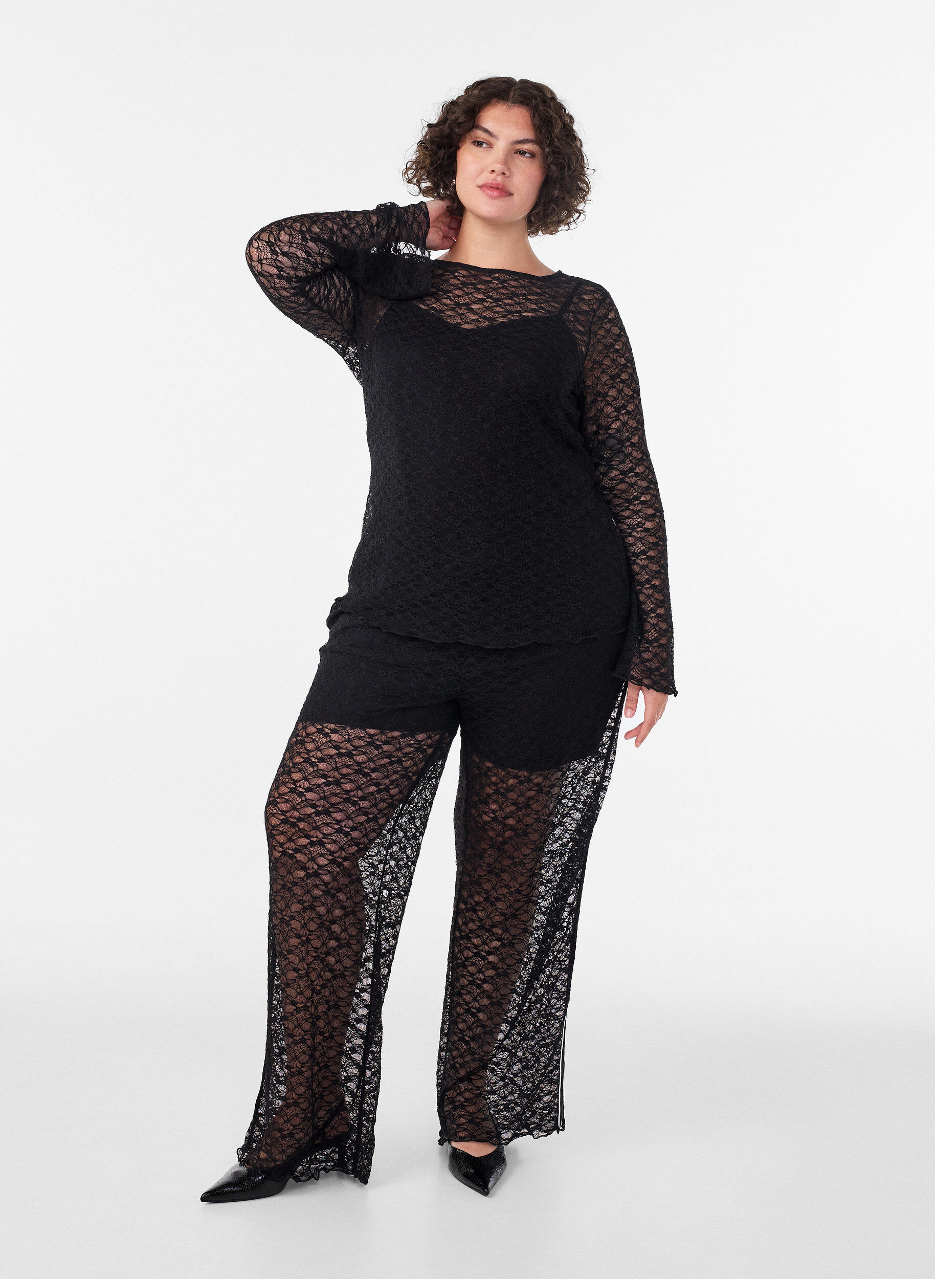 ZizziTransparente Spitzenhose mit weitem Bein, Schwarz, Model image number 0