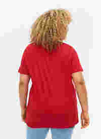 T-Shirt aus Baumwolle mit Broderi anglaise, Tango Red, Model