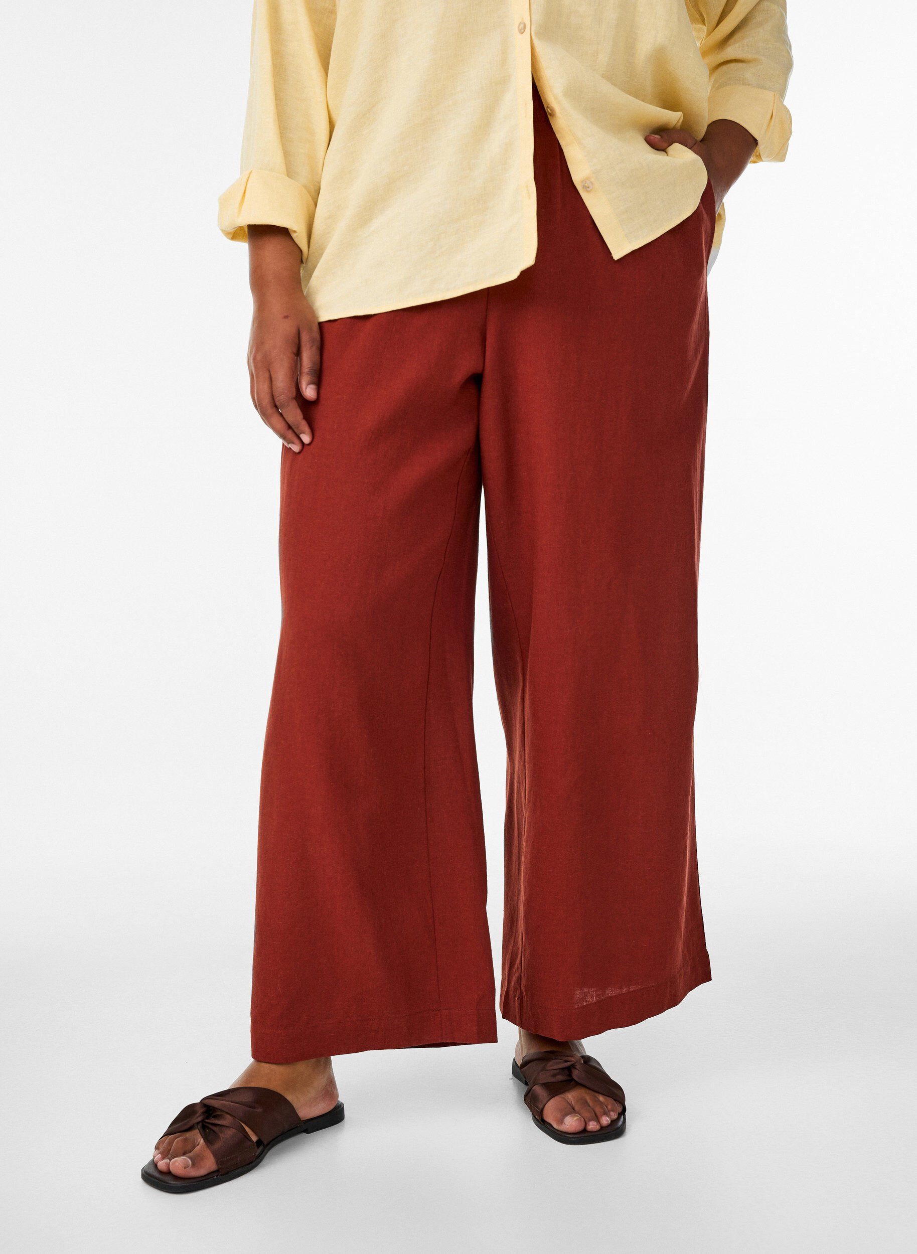 ZizziHose aus Leinen und Viskose mit weitem Bein, Rot, Model image number 2