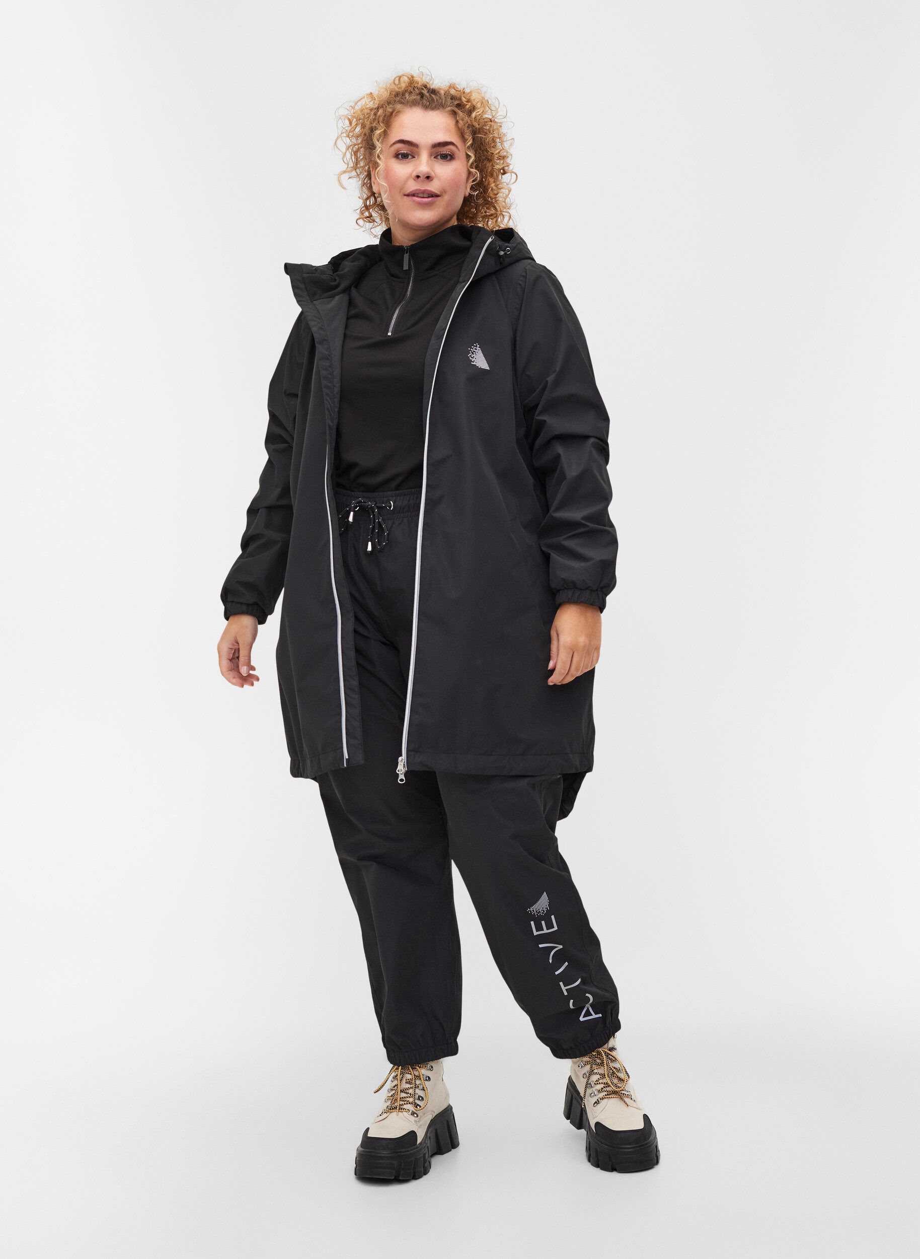 ZizziRegenjacke mit Kapuze und Reflektoren-Piping, Black, Model image number 2