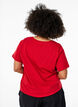 Einfaches T-Shirt aus Baumwolle mit V-Ausschnitt, Rot, Model image number 2