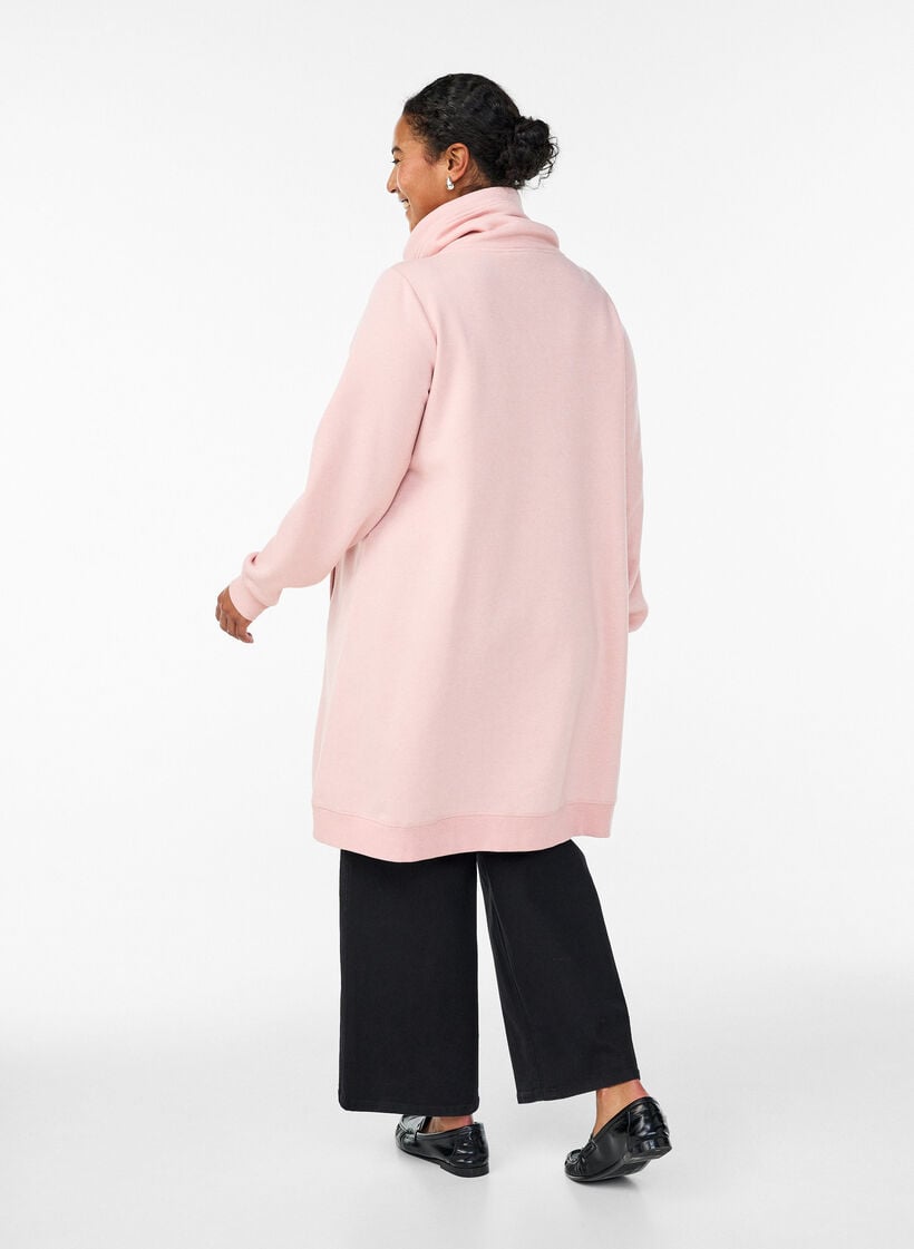 Kurzes Sweatshirtkleid mit Stehkragen und Taschen, Rot, Model image number 2