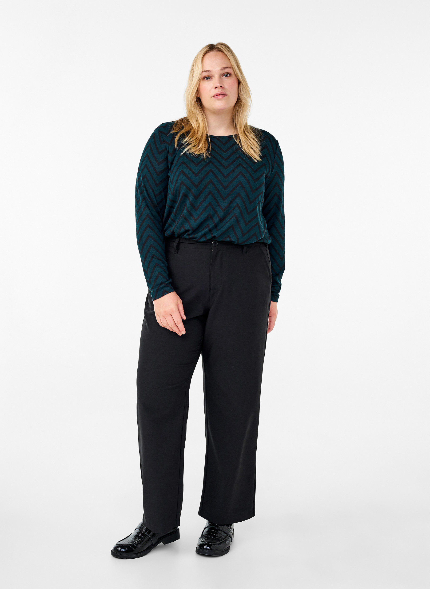 ZizziGemusterte Bluse mit langen &Auml;rmeln, Gr&uuml;n, Model image number 1