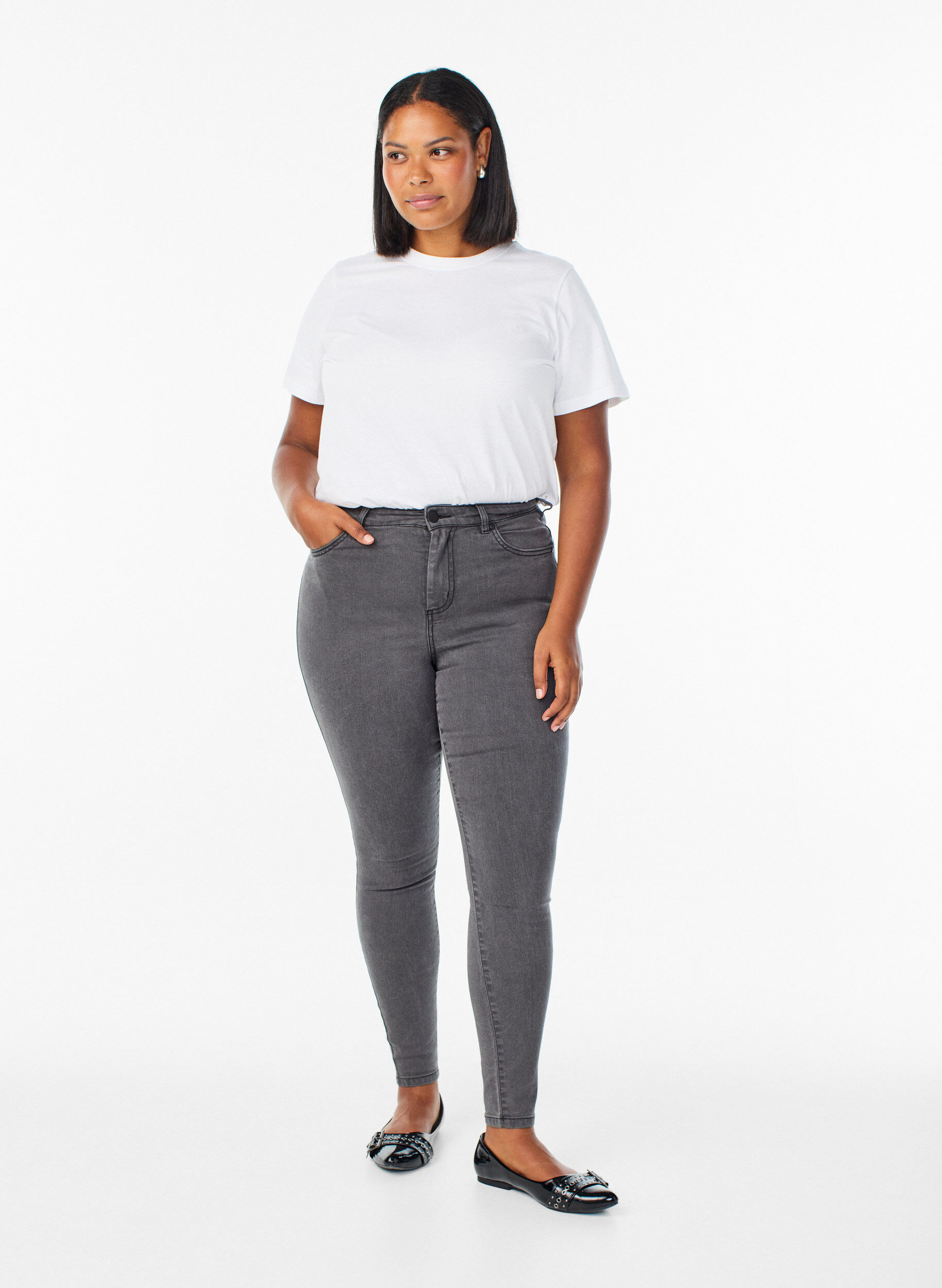 Amy Super Slim Fit Jeans mit hoher Taille, Grau, Model