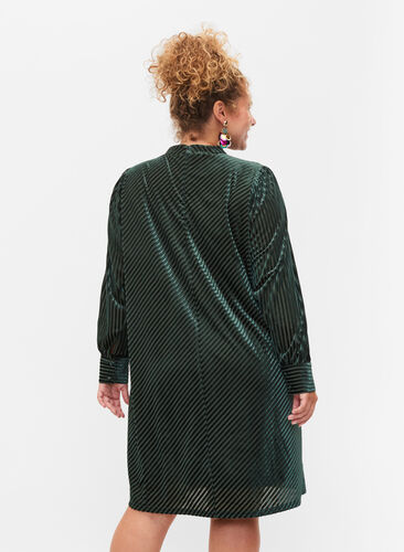 Strukturiertes Kleid aus Velours, Scarab, Model image number 1