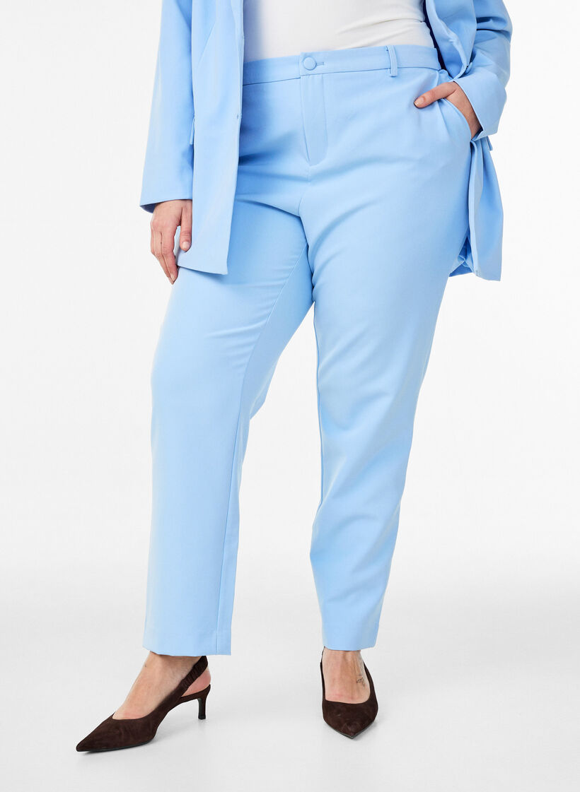 Hose mit Taschen und geraden Beinen, Blau, Model image number 2