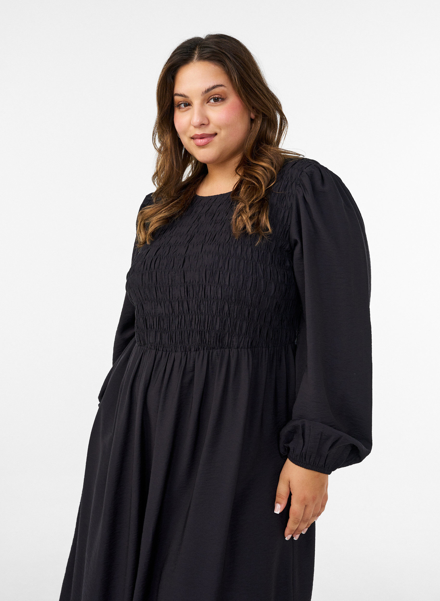 ZizziMidikleid aus Viskose mit Smock, Schwarz, Model image number 3