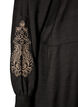Kleid aus Viskose mit Stickerei und Stufenvolants, Schwarz, Packshot image number 3