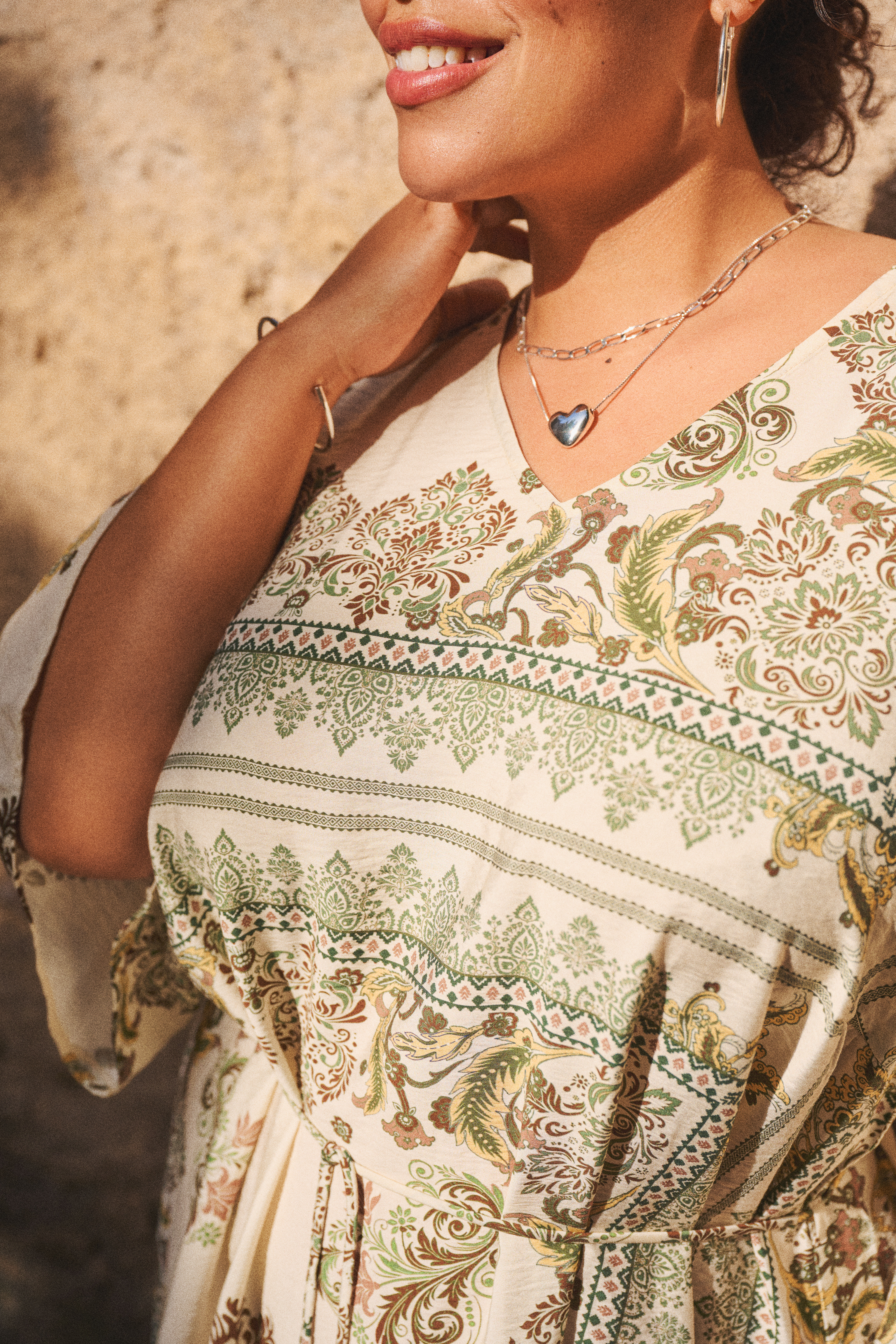 ZizziGemustertes Kleid in Gr&uuml;nt&ouml;nen, , Model