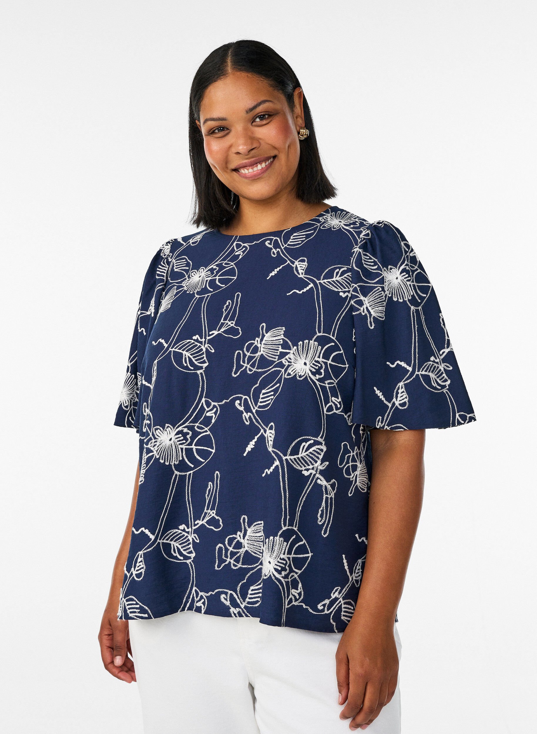 ZizziKurz&auml;rmelige Bluse mit Stickmuster, Blau, Model image number 0