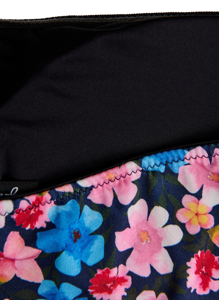 Bandeau-Bikinioberteil mit Leopardenmuster, Rot, Packshot image number 3