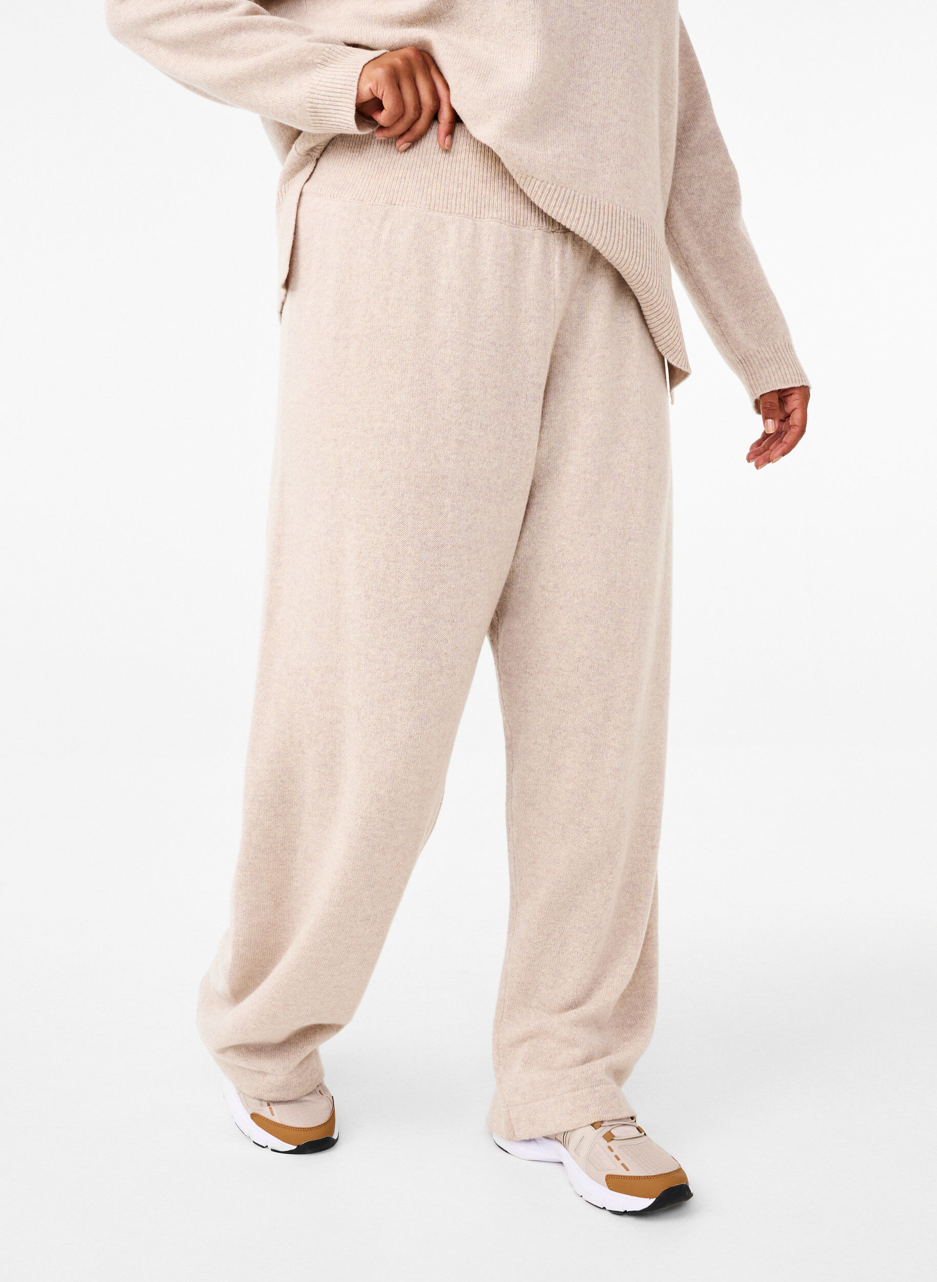 ZizziStrickhose aus Merinowolle mit hoher Taille, Pumice Stone Mel., Model image number 2