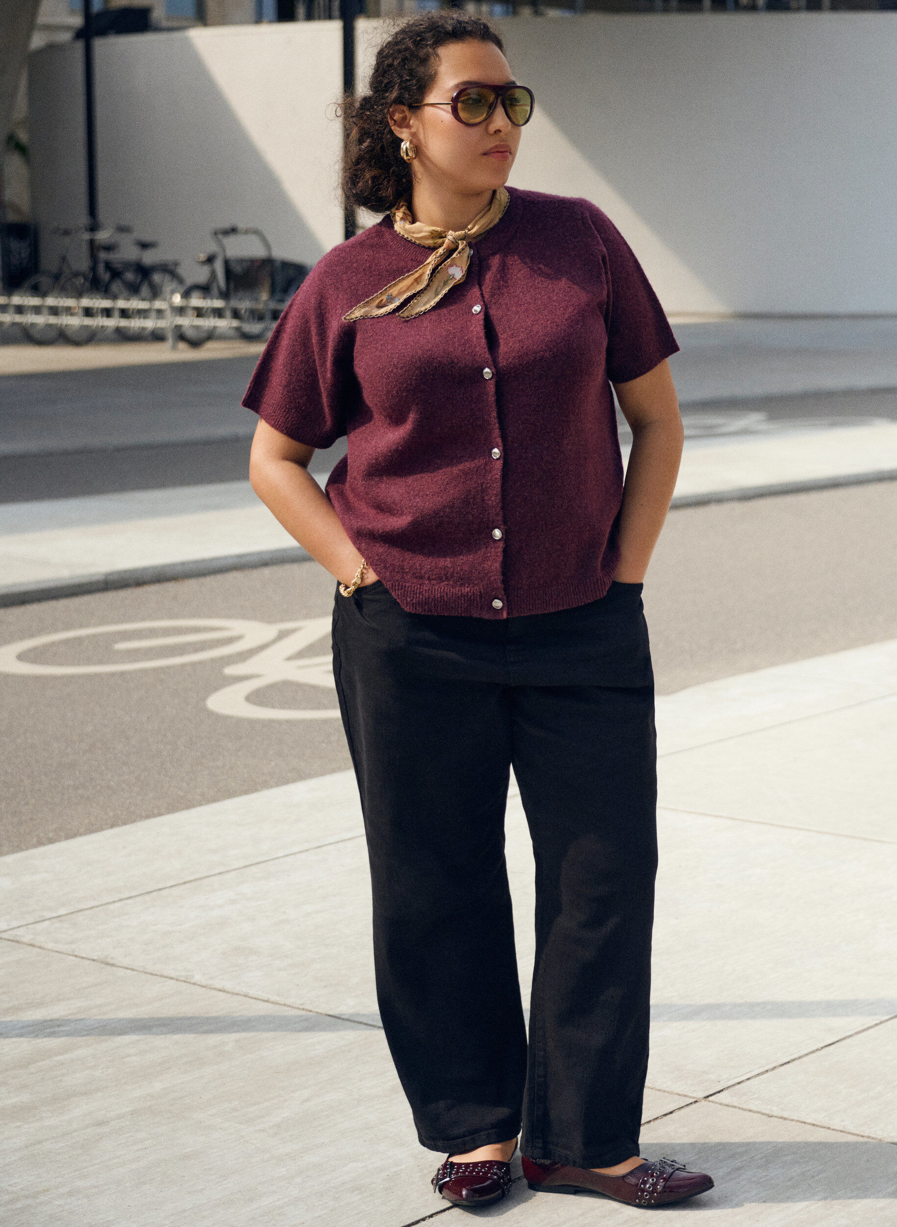 ZizziStrickjacke mit kurzen &Auml;rmeln, Dunkles Bordeaux, Image image number 0