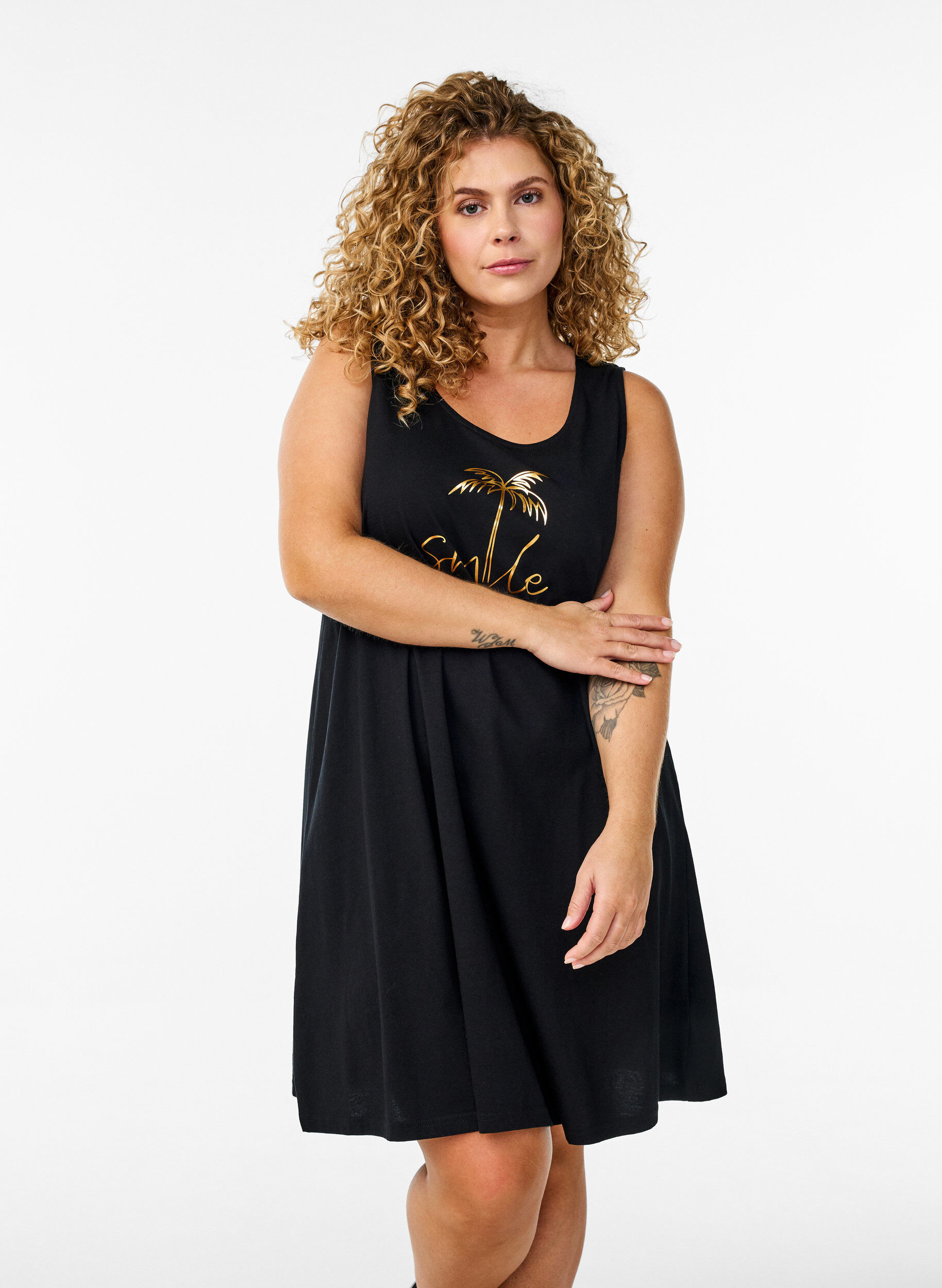 Zizzi&Auml;rmelloses Kleid in A-Linie, Schwarz, Model image number 0