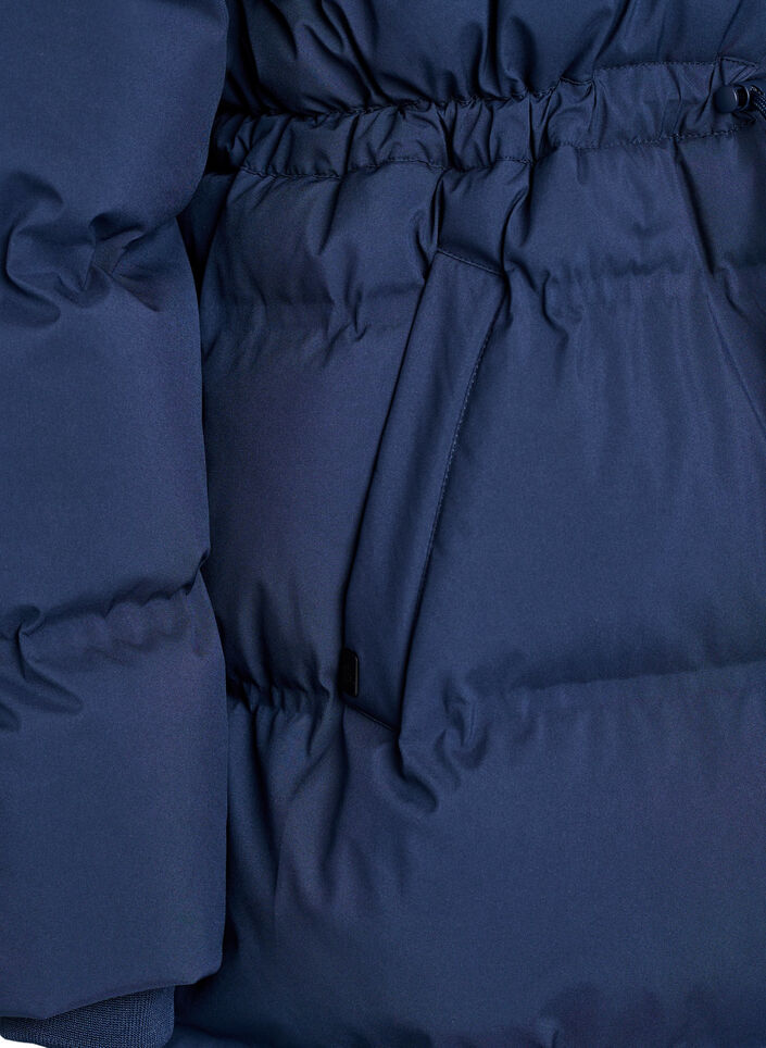 Mittellange Pufferjacke mit verstellbarer Taille, Blau, Packshot image number 3
