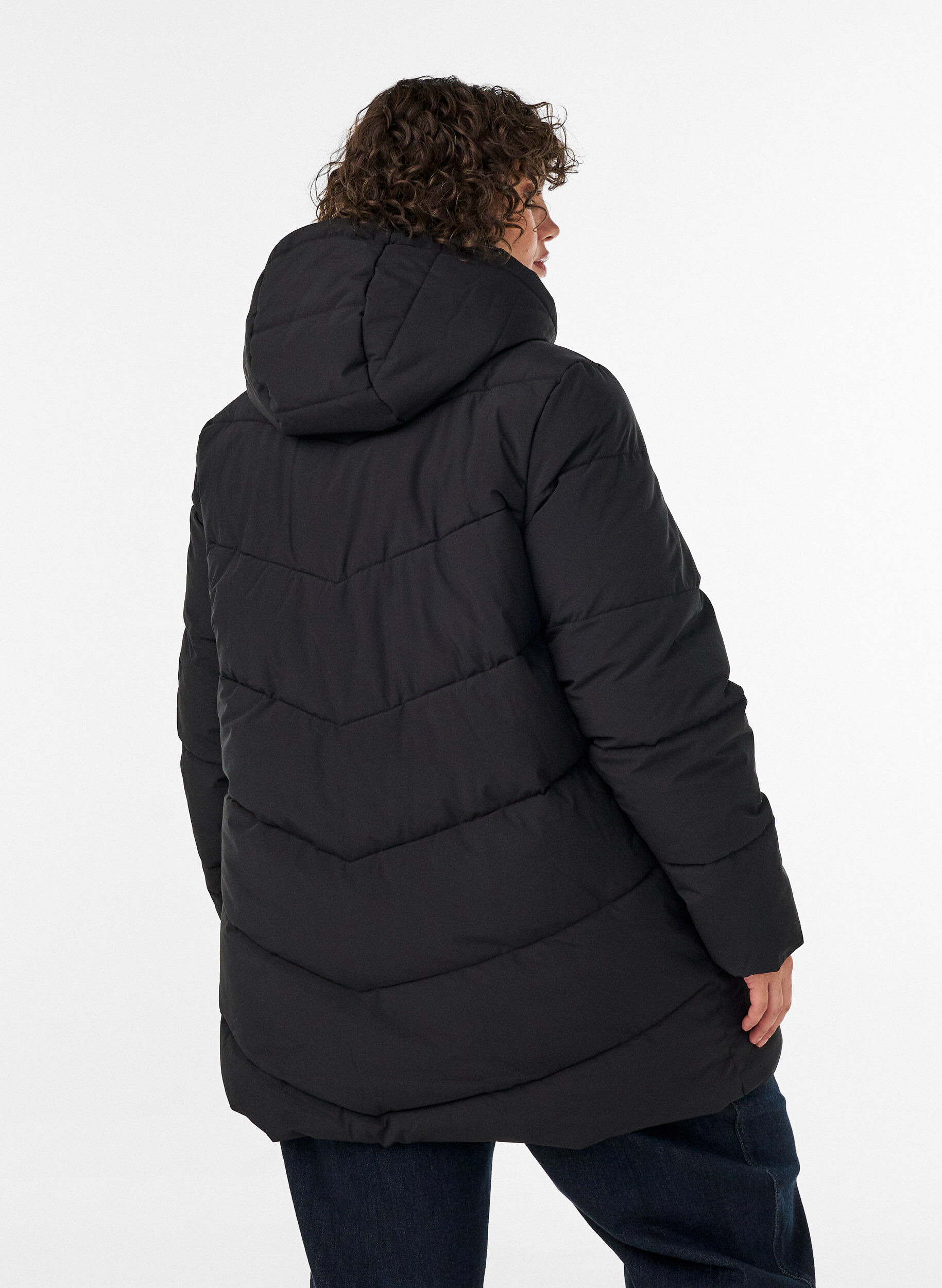 ZizziMittellange Steppjacke mit Kapuze, Schwarz, Model image number 2