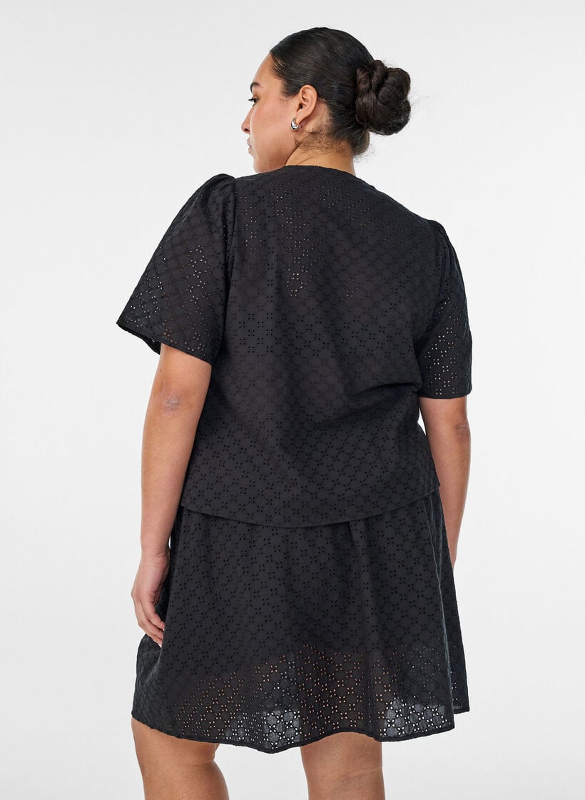 Kurzer Rock mit Broderie Anglaise und Gummizugbund, Schwarz, Model image number 1