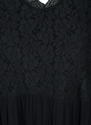 Nachthemd aus Viskose mit Spitzenoberteil, Black, Packshot image number 2