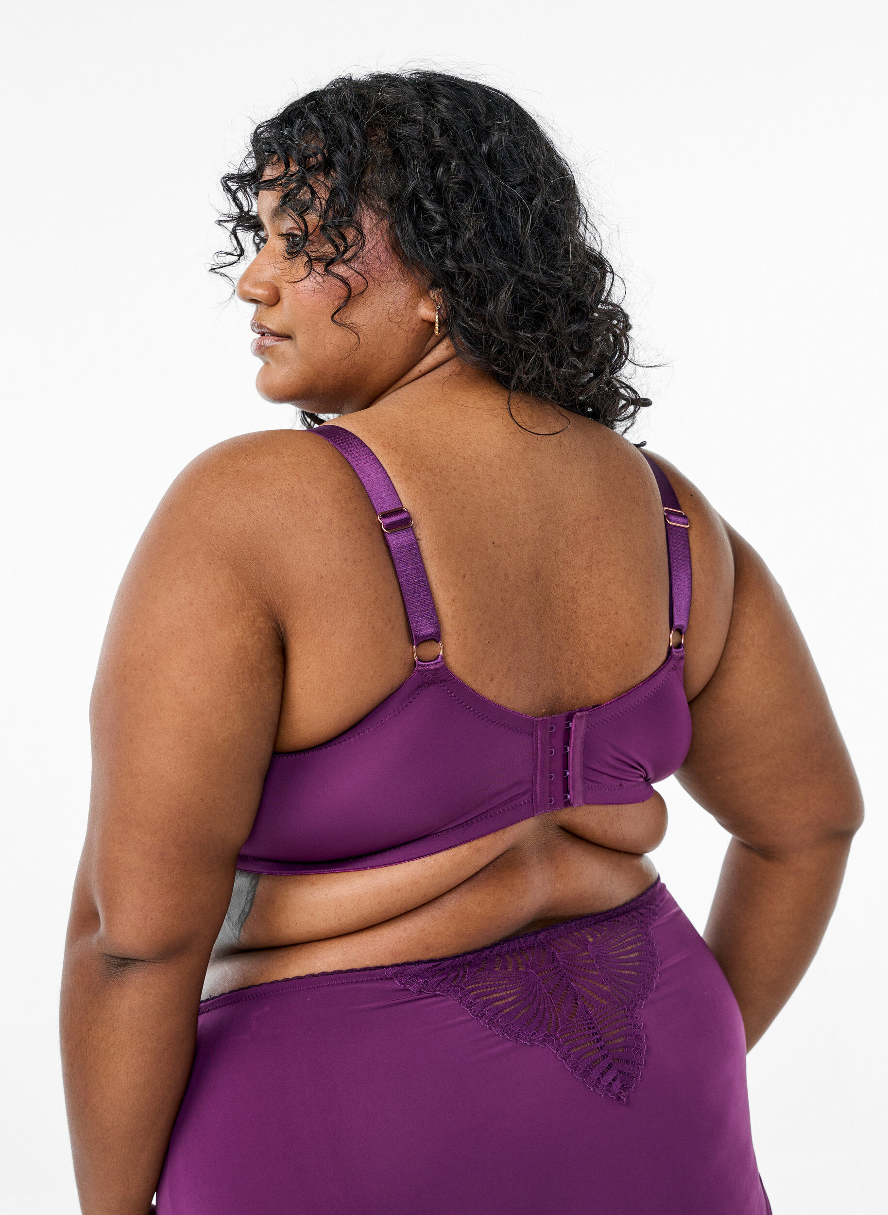 ZizziGepolsterter BH mit Spitze, Dunkles Bordeaux, Model image number 2