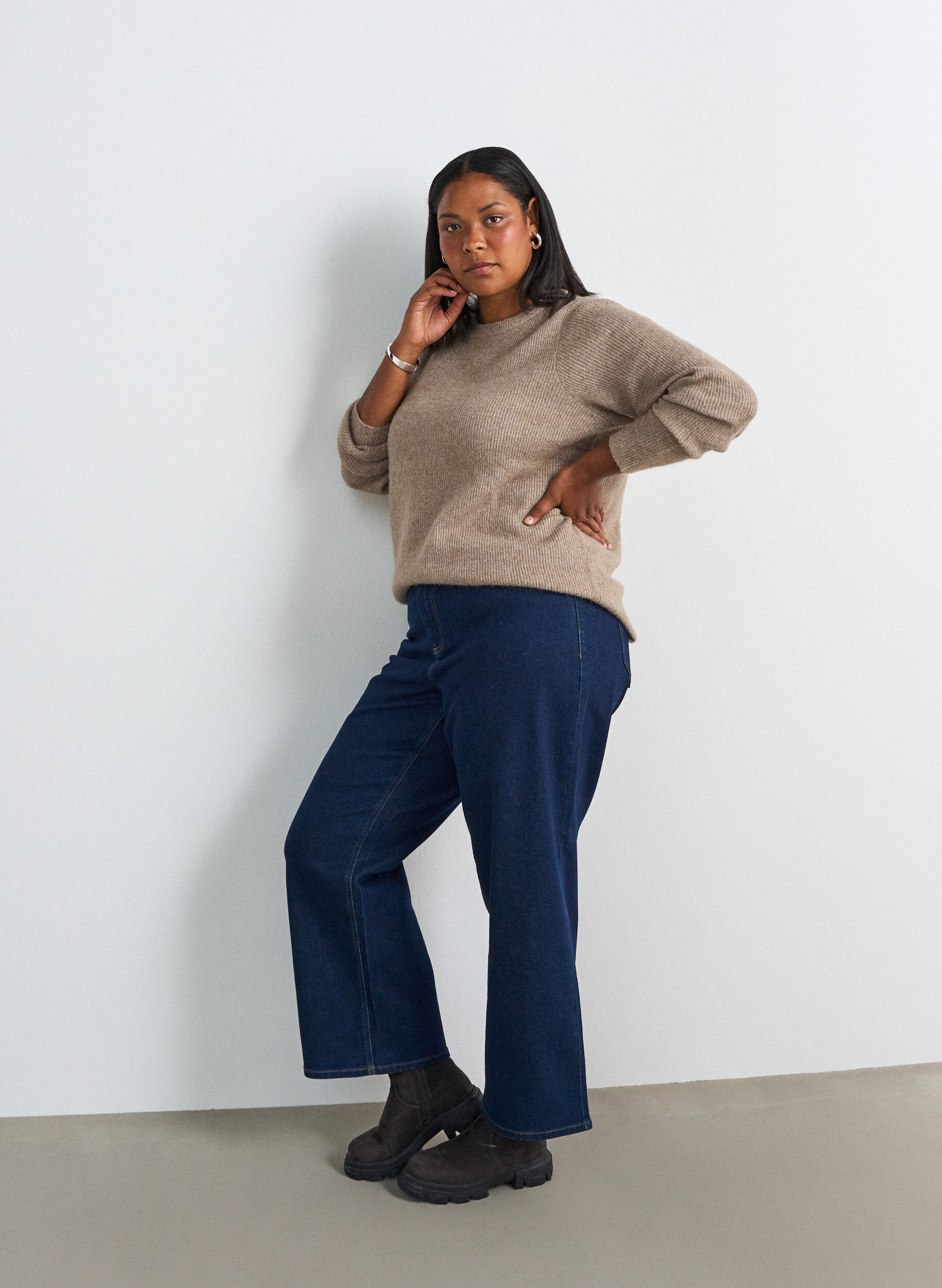 ZizziMelierte Strickbluse mit Rundhalsausschnitt, Beige, Model image number 1