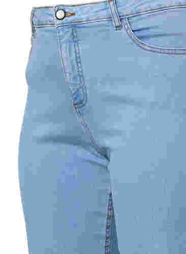 Hochtaillierte Gemma Jeans mit Loch am Knie, Ex Lgt Blue, Packshot image number 2