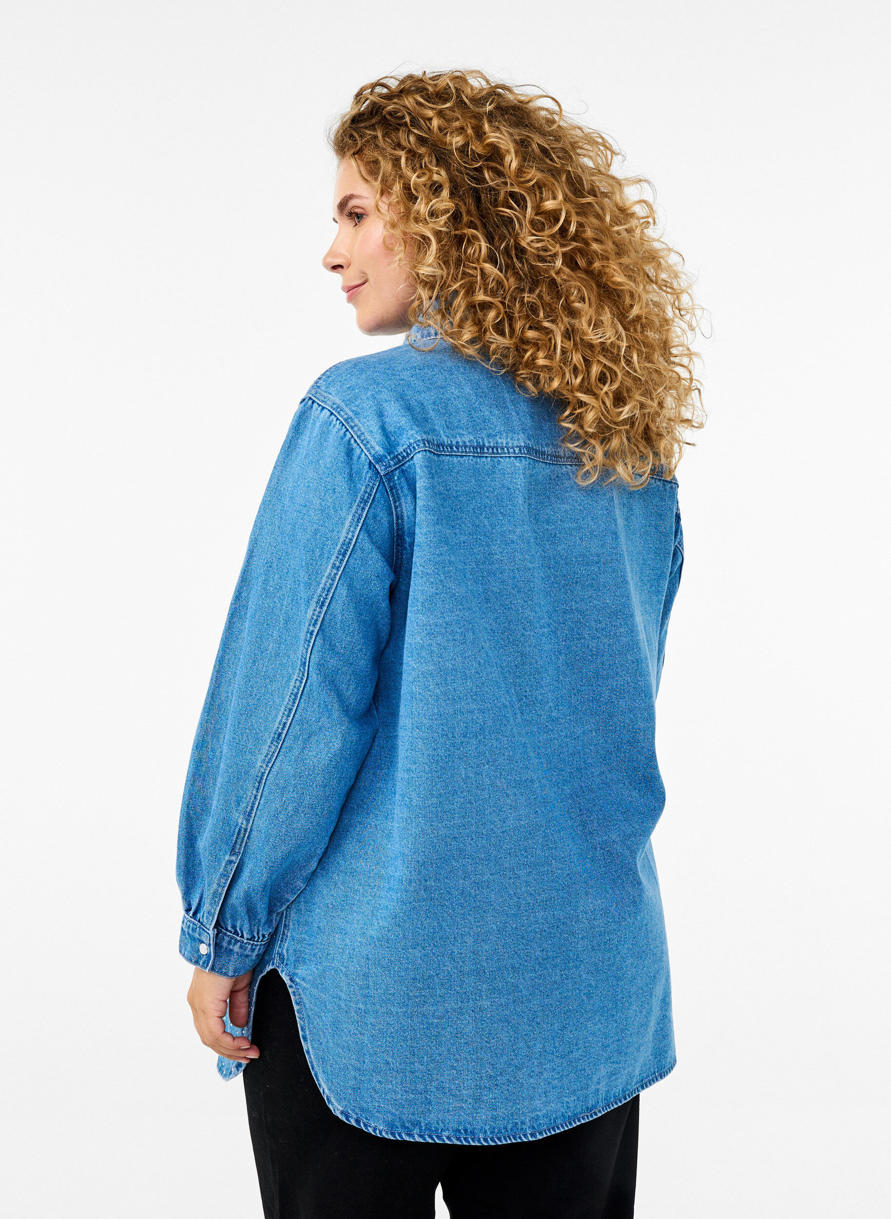ZizziJeanshemd mit Strasssteinen, Light Blue Denim, Model image number 1