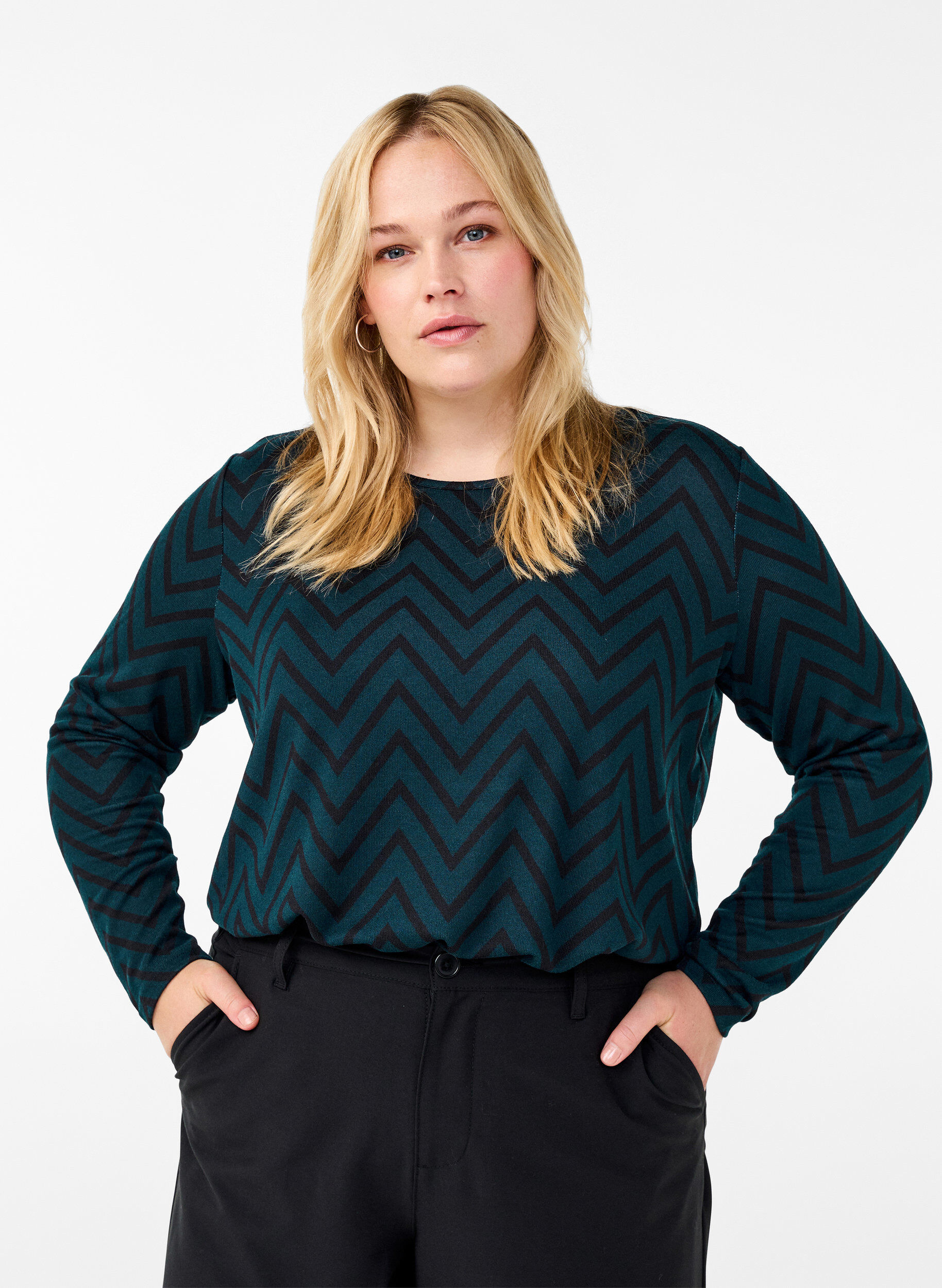 ZizziGemusterte Bluse mit langen &Auml;rmeln, Gr&uuml;n, Model image number 0