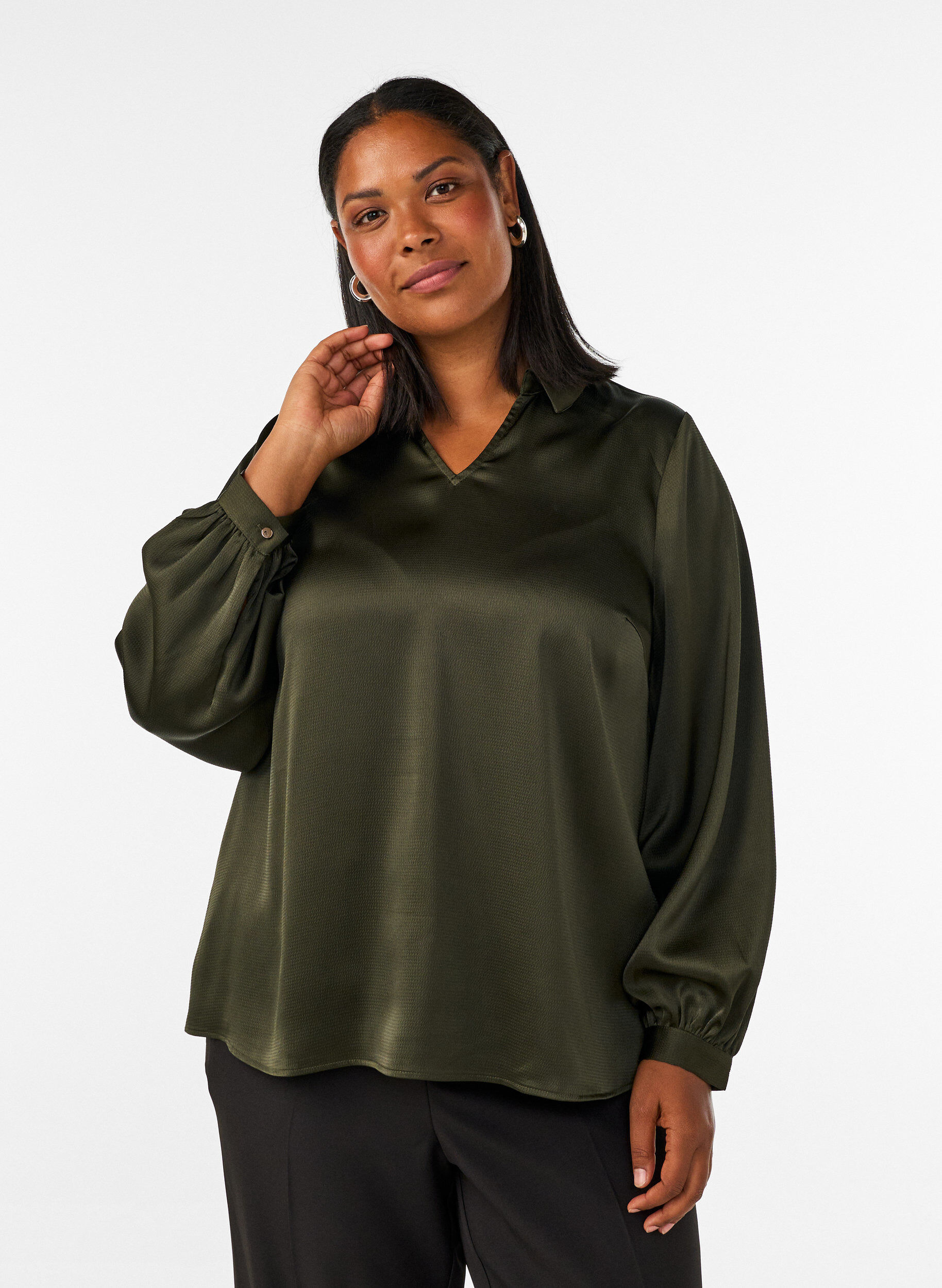 ZizziBluse mit Hemdkragen und V-Ausschnitt, Gr&uuml;n, Model image number 0
