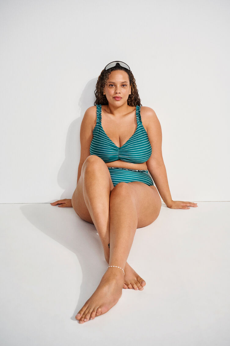 Gestreifter Bikini, , Model