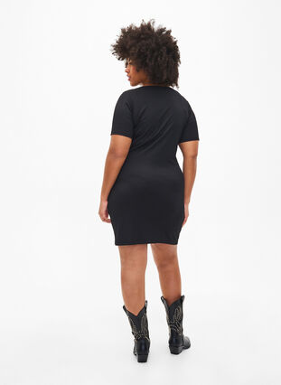 Eng anliegendes Kleid mit V-Ausschnitt und Riemendetail, Black, Model image number 1