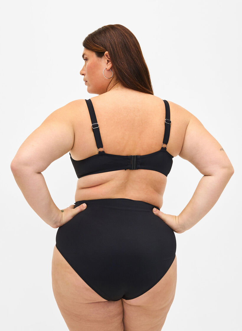 Bikini-Oberteil mit Bügel und Faltendetail, Black, Model image number 1