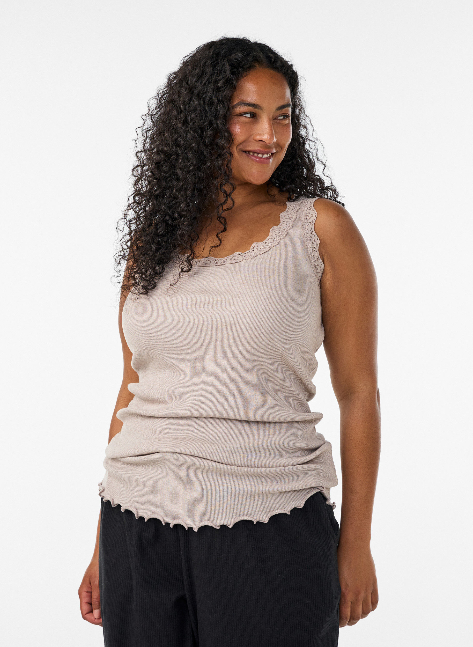 ZizziGeripptes Top mit Spitzen, Beige, Model image number 0