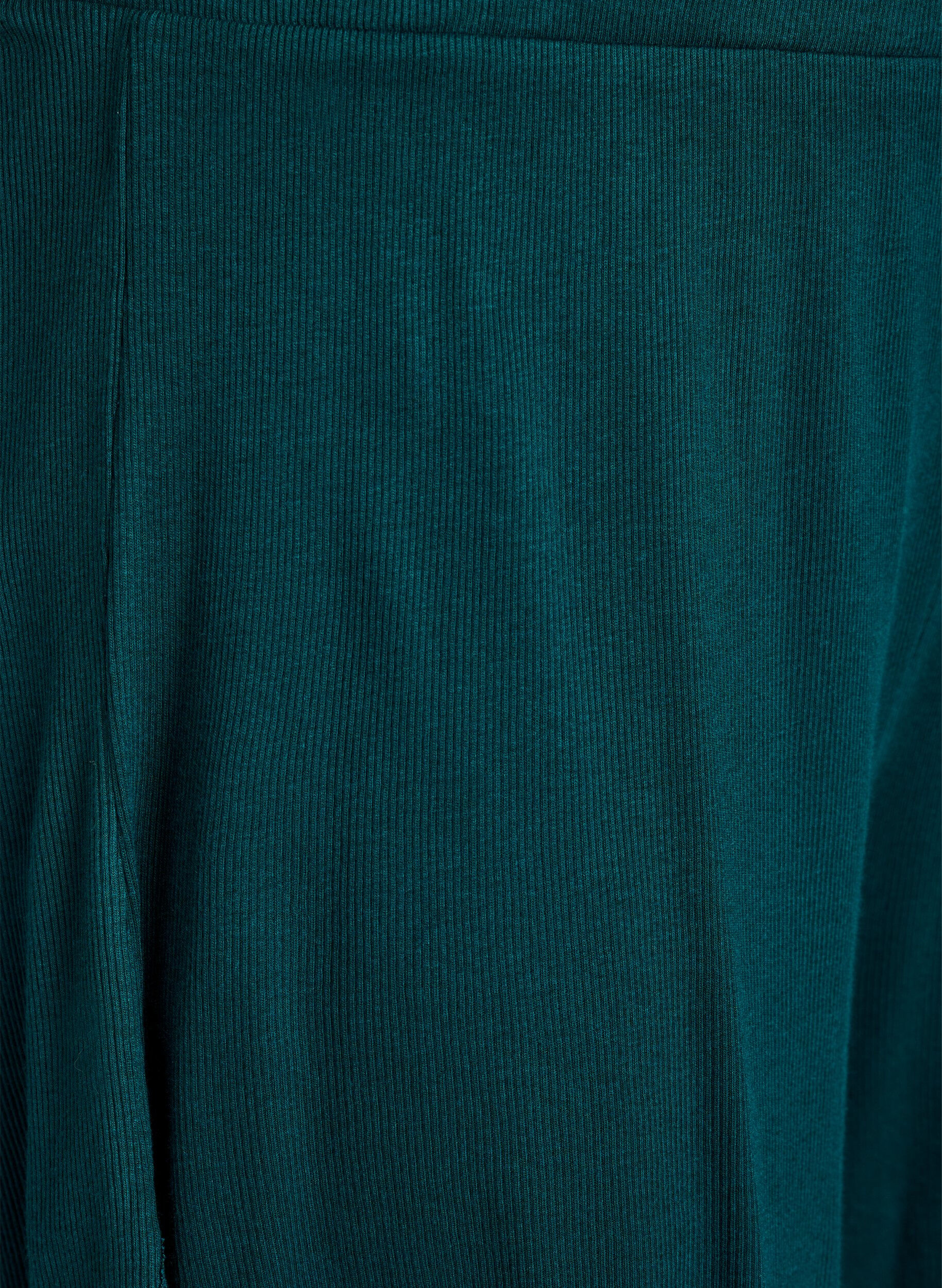 ZizziLockere Nachtshorts aus geripptem Material mit Spitzensaum, Gr&uuml;n, Packshot image number 2