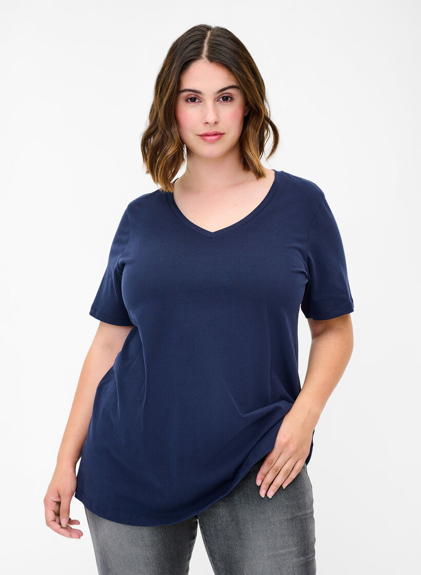 Basic T-Shirt, Blau, Model image number 0