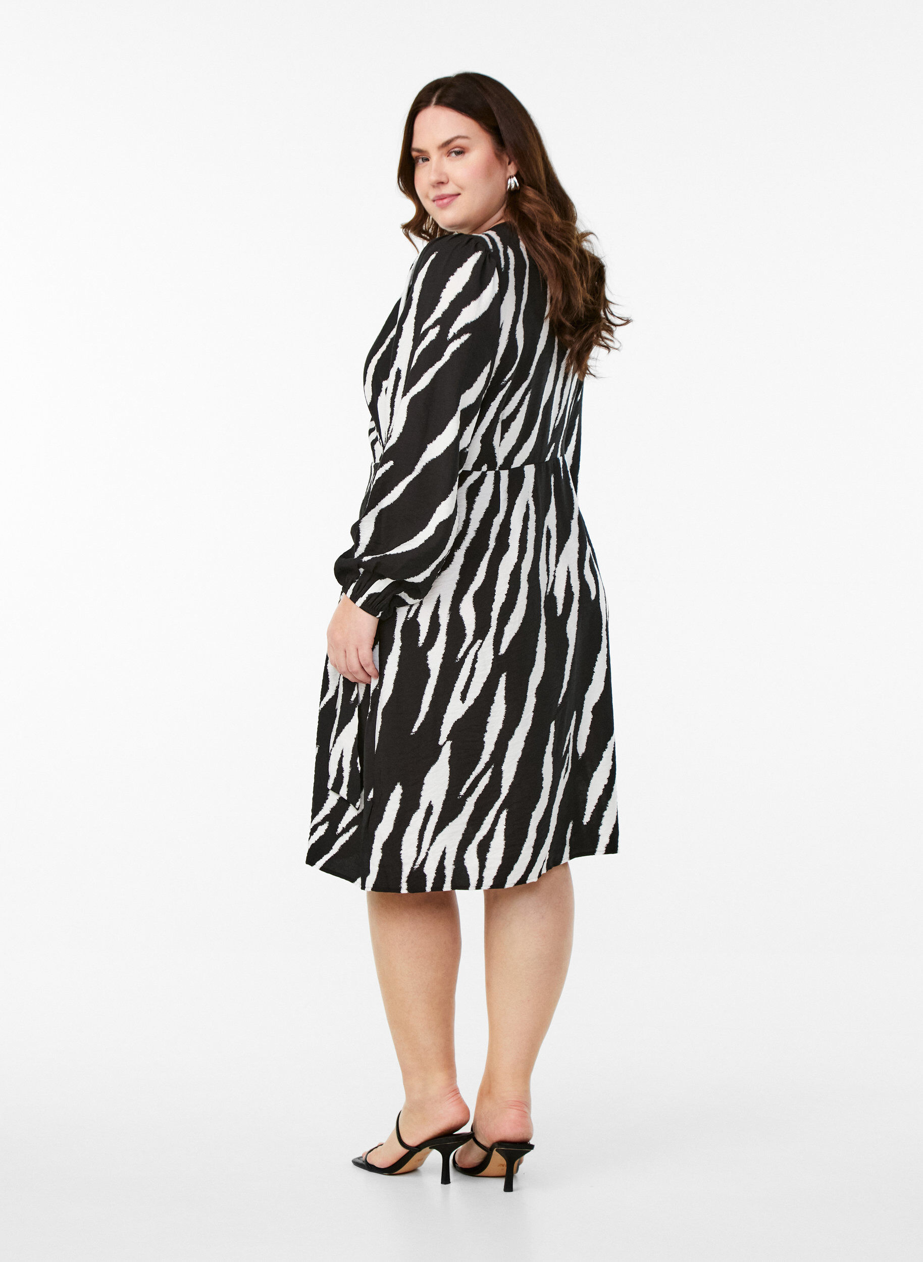 ZizziKurzes Wickelkleid mit Zebraprint, Schwarz, Model image number 2