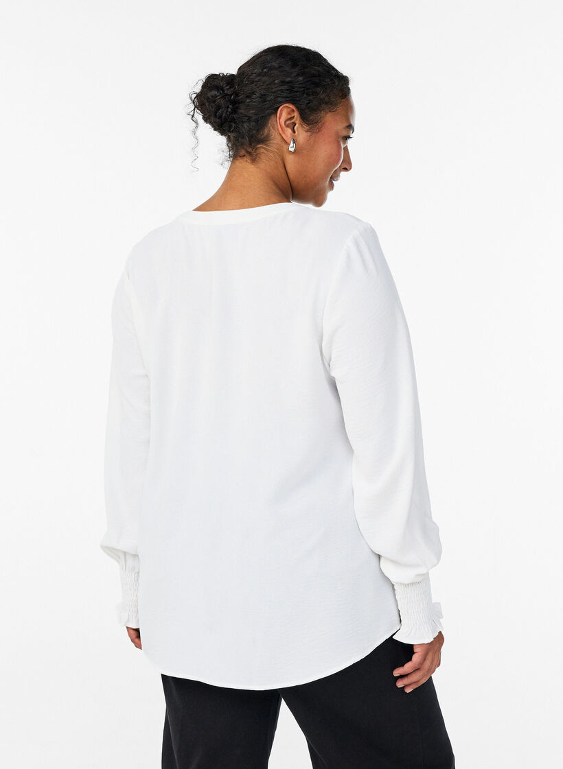 Bluse mit Smockb&uuml;ndchen und V-Ausschnitt, Vanille, Model image number 2