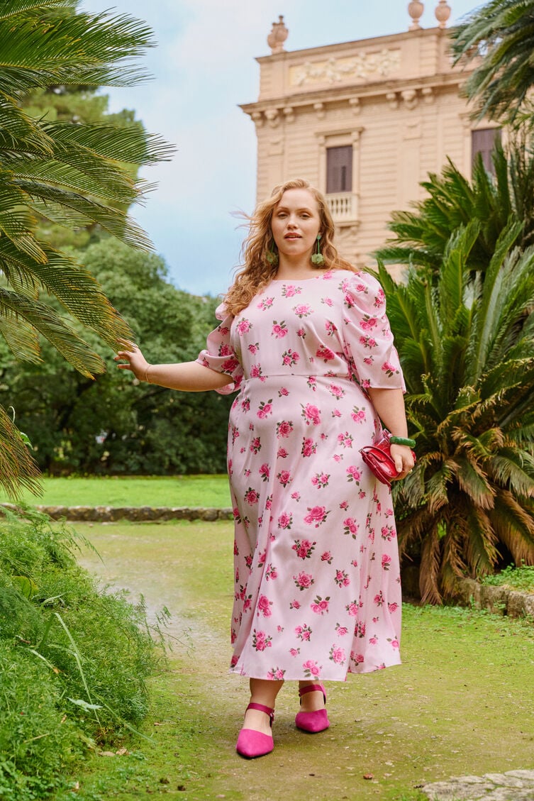 Gebl&uuml;mtes Wickelkleid, , Model