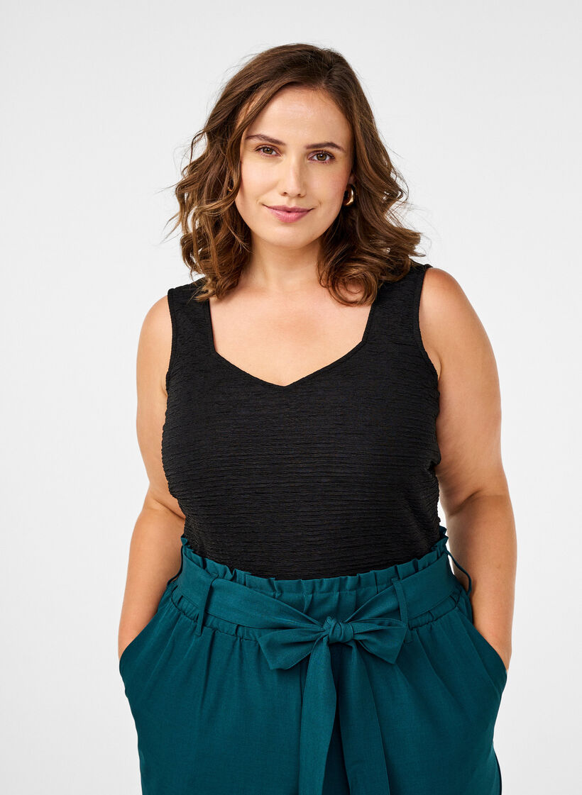 Ärmelloser Body mit Struktur, Black, Model image number 0