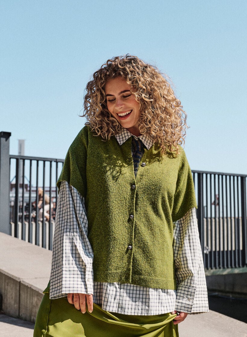 Strickjacke mit kurzen &Auml;rmeln, Gr&uuml;n, Image image number 0