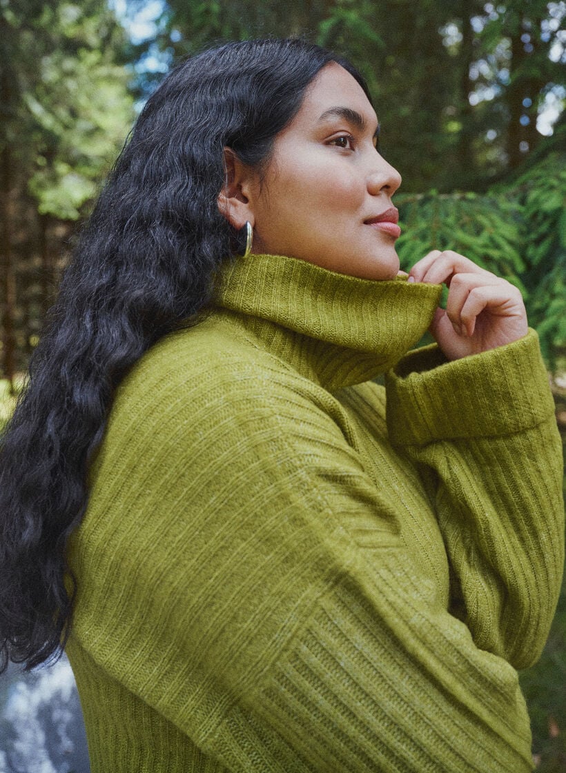 Stricktop mit Rollkragen, Gr&uuml;n, Image