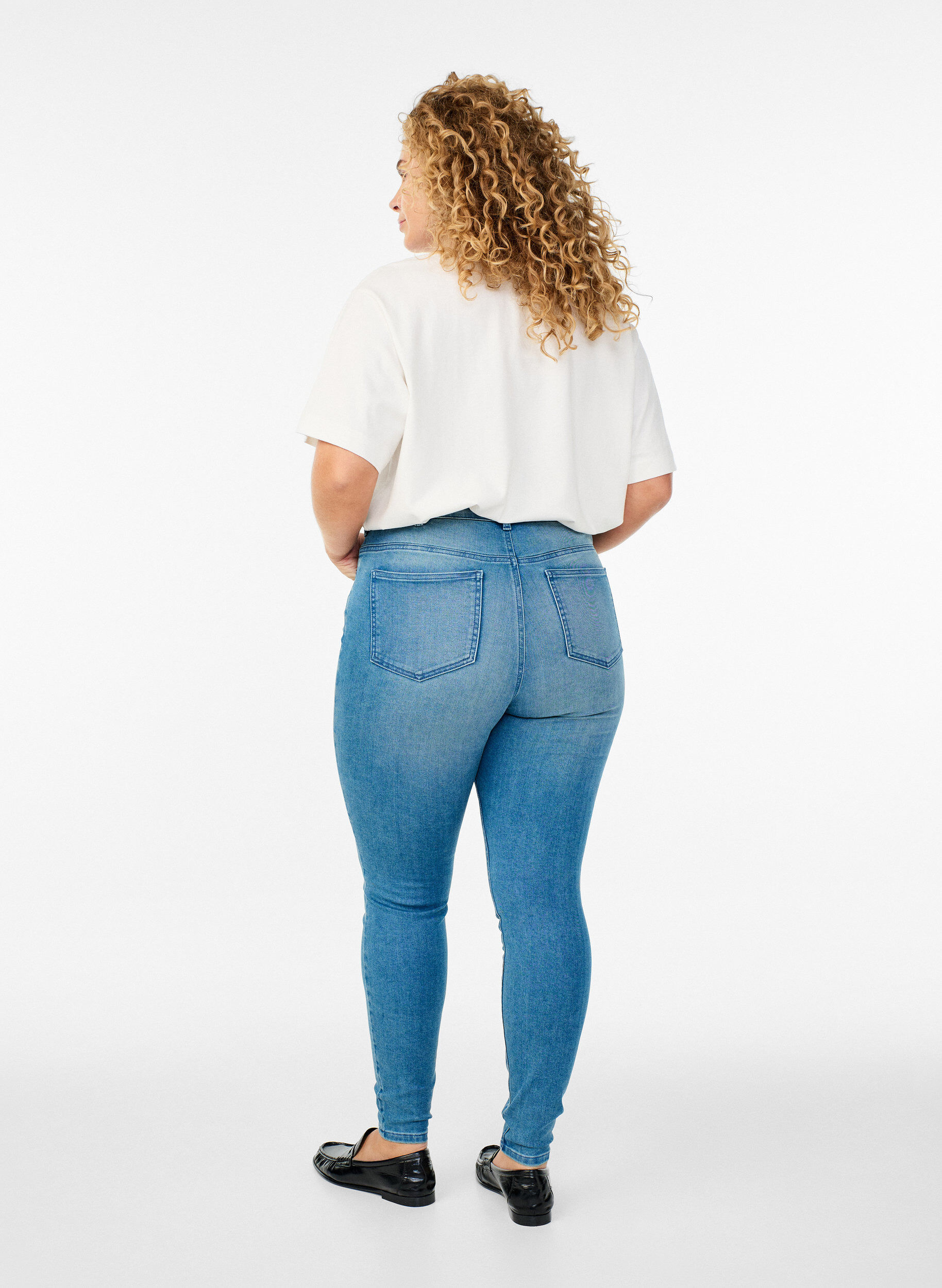 ZizziHoch taillierte super Slim Amy Jeans, Blau, Model image number 1
