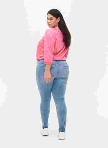 Extra Slim Sanna Jeans mit Stickerei, Light blue, Model image number 1