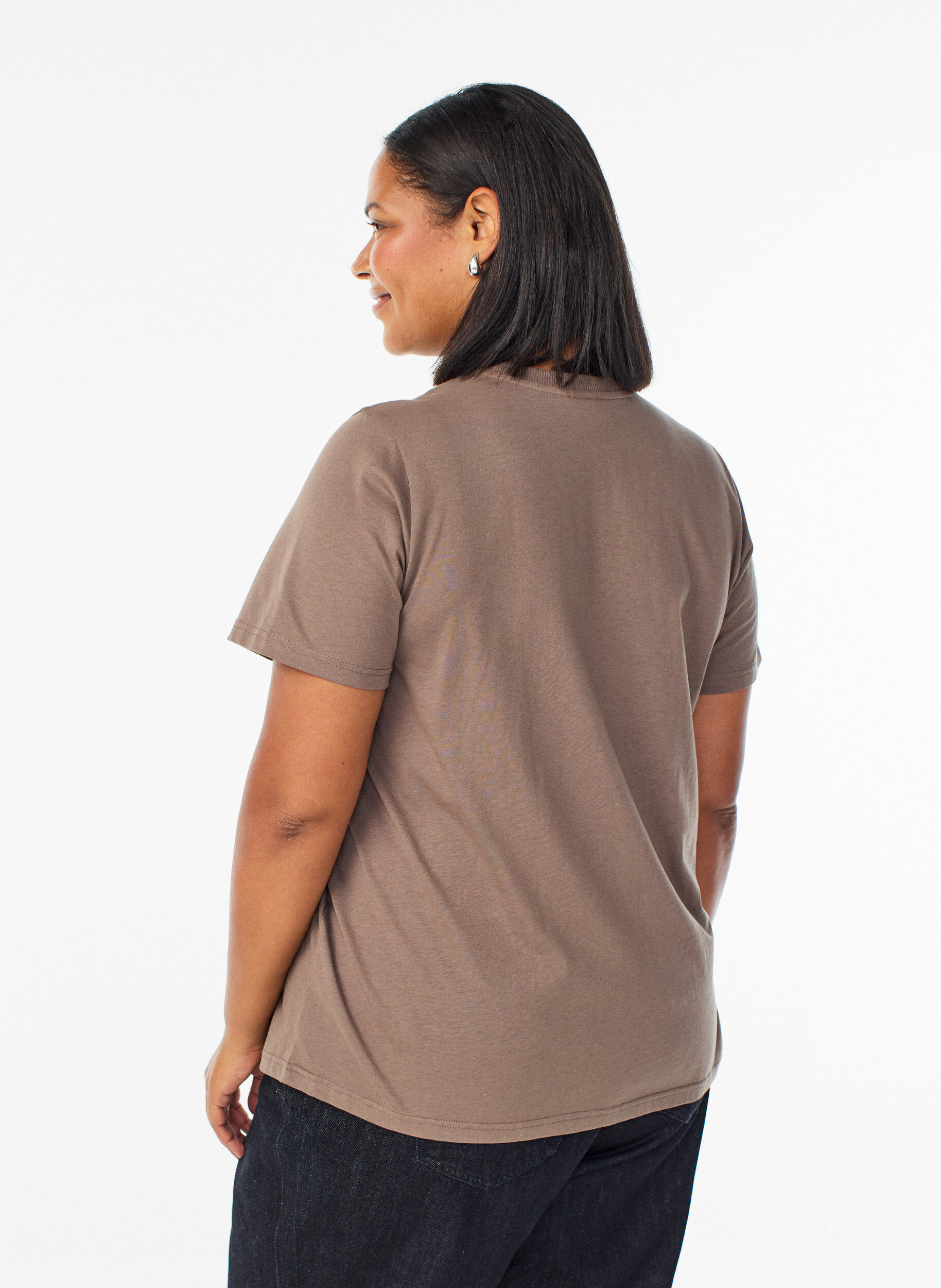 ZizziBasic-T-Shirt aus Baumwolle mit Rundhalsausschnitt, Braun, Model image number 2