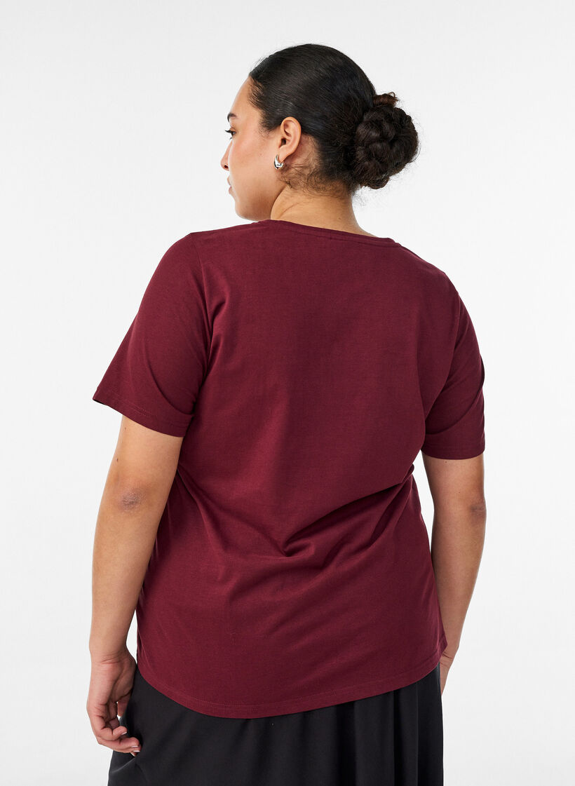 T-Shirt mit Print, Rot, Model image number 2