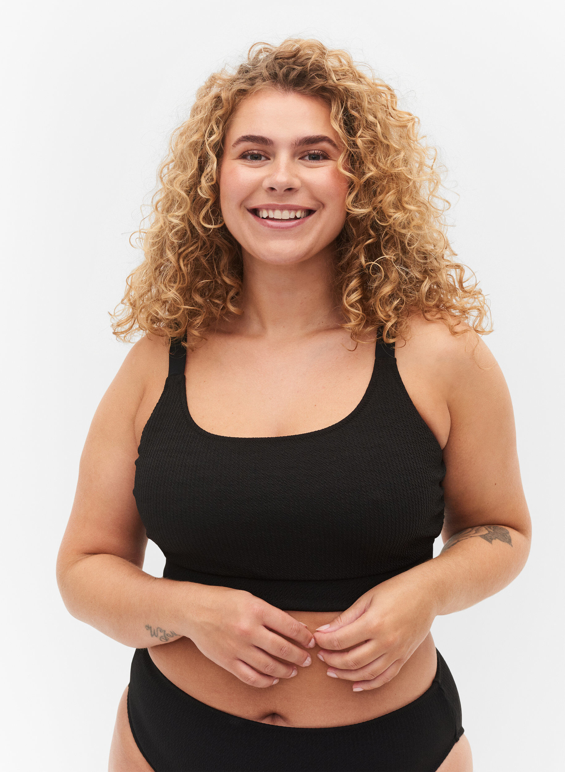 ZizziBikini-Top mit Cr&ecirc;pe-Struktur, Black, Model image number 0