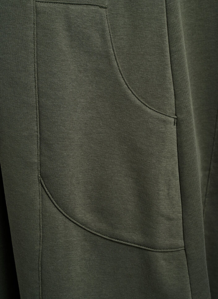 Jerseykleid mit kurzen Ärmeln und Taschen, Grün, Packshot image number 3