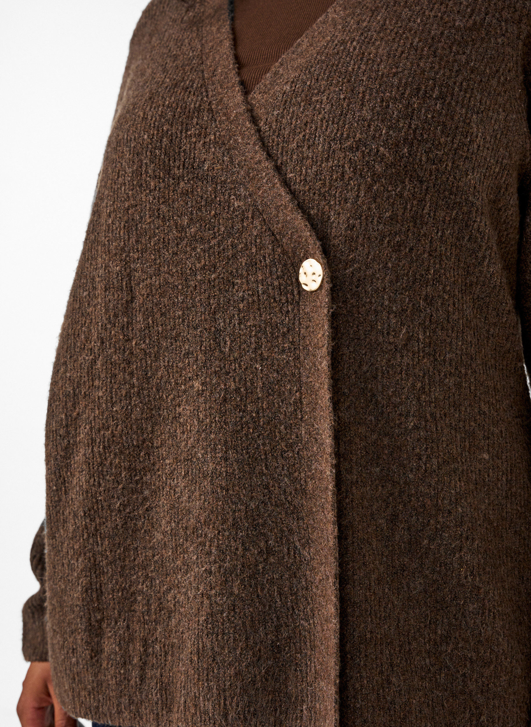 ZizziStrickjacke mit asymmetrischem Verschluss, Braun, Model image number 3