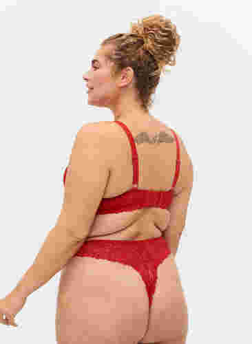 Spitzentanga mit regulärer Taille, Red Ass., Model image number 1