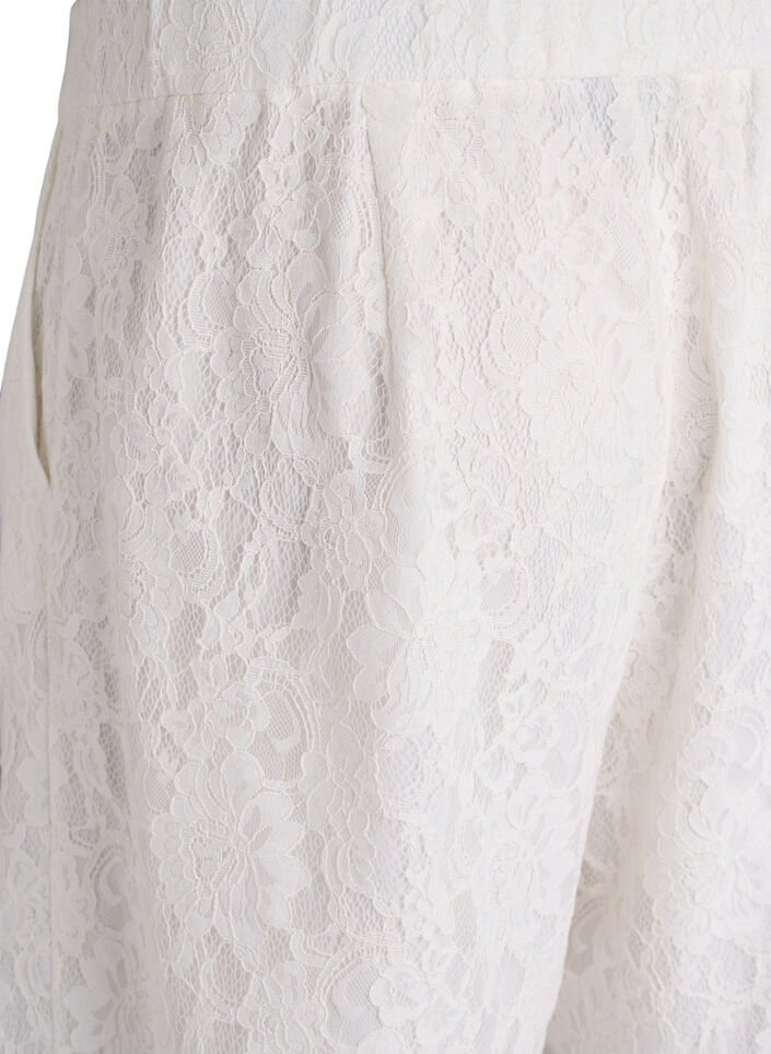 Hoch taillierte Bermudashorts aus Spitze, Vanille, Packshot image number 3