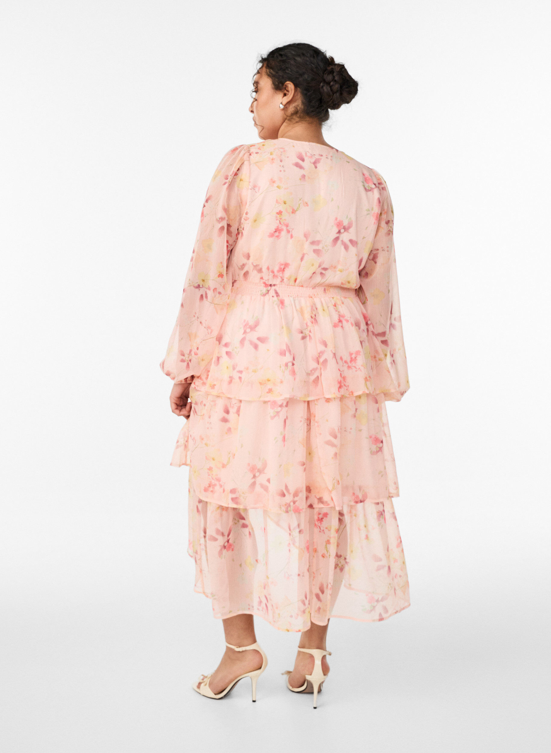 ZizziGebl&uuml;mtes Midi-Kleid aus Chiffon mit gesmokter Taille, Orange, Model image number 1